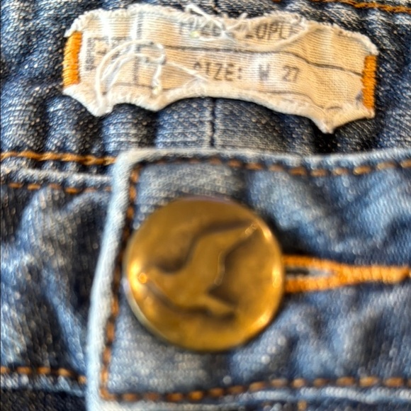 Free People Distressed Low Rise Brass Grommet Trim Denim Shorts Size 27 - Picture 3 of 10